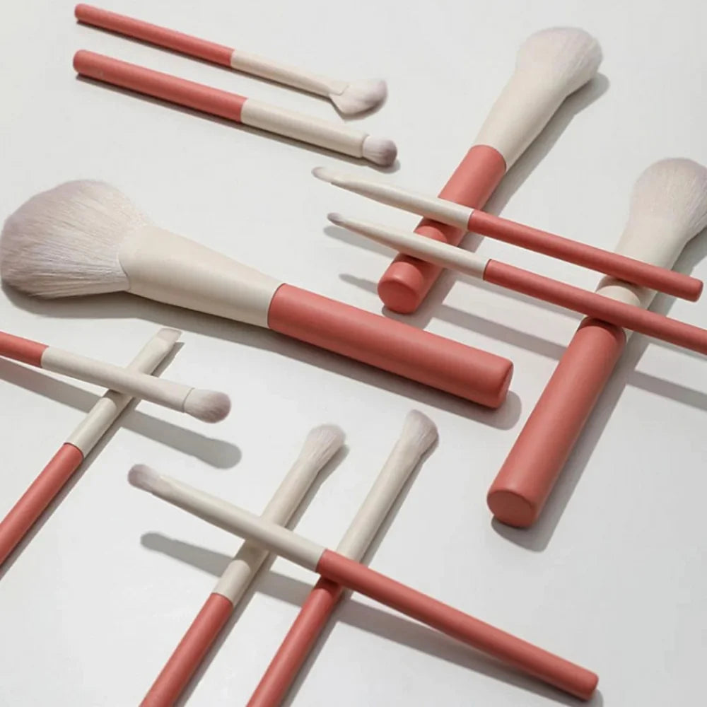 12-Piece Kawaii Makeup Brush Set with Bag | Wood Handle