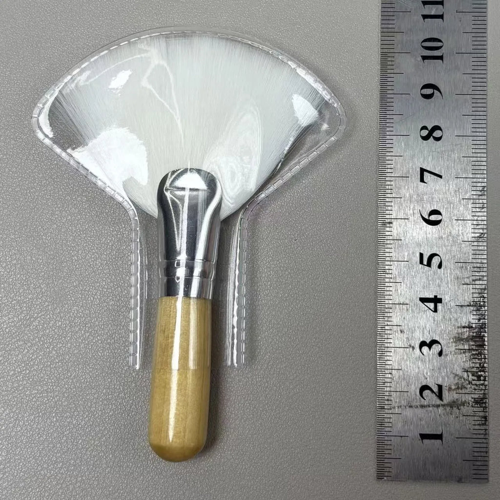 Mini Fan Makeup Brush – Soft Bristles & Wood Handle