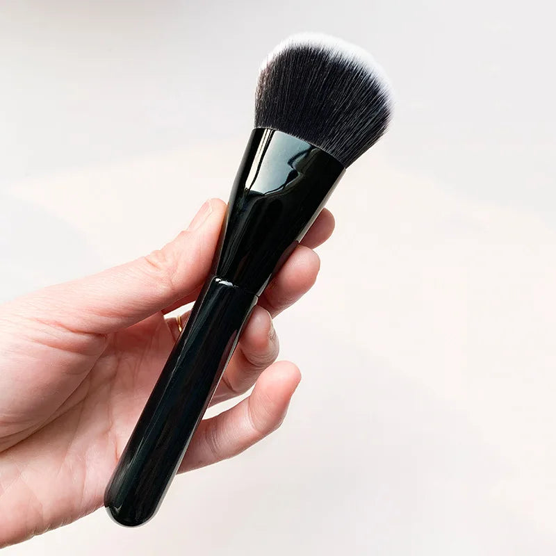 Professional Liquid Foundation Brush – BB Cream & Blush Tool