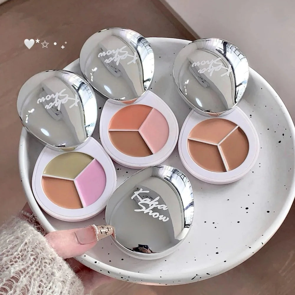 3-Color Concealer Palette – High Coverage Contour & Foundation