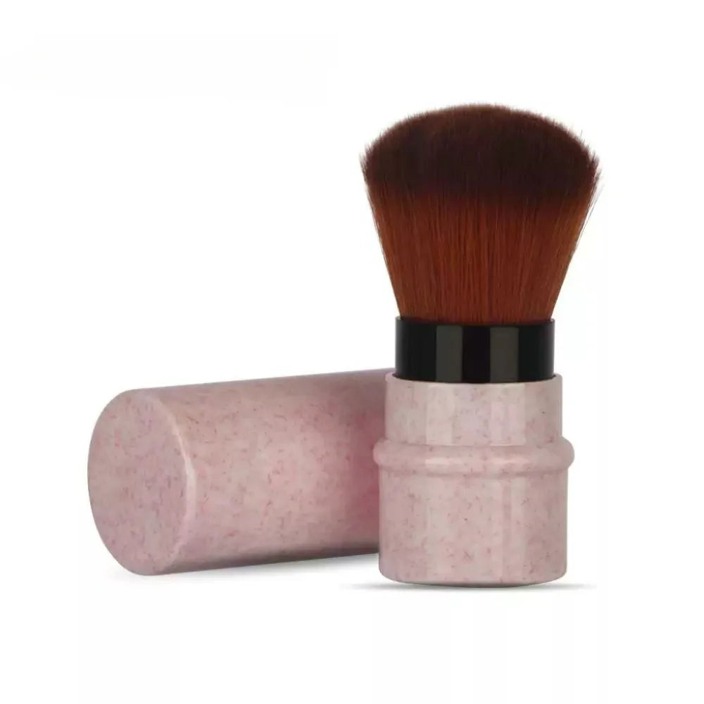 Retractable Powder & Blush Brush with Cover | Travel Makeup