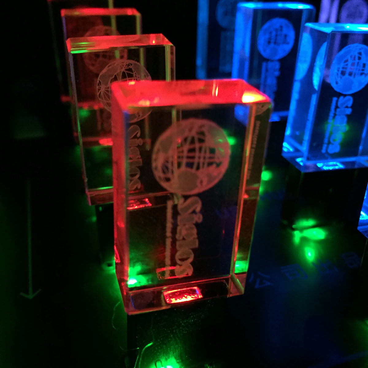 10 PCS Crystal USB 3.0 Flash Drives – LED Light, Free Logo USB Flash Drive PRIMED