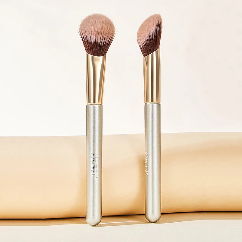 Angled Blush & Contour Makeup Brush – Soft Powder Tool