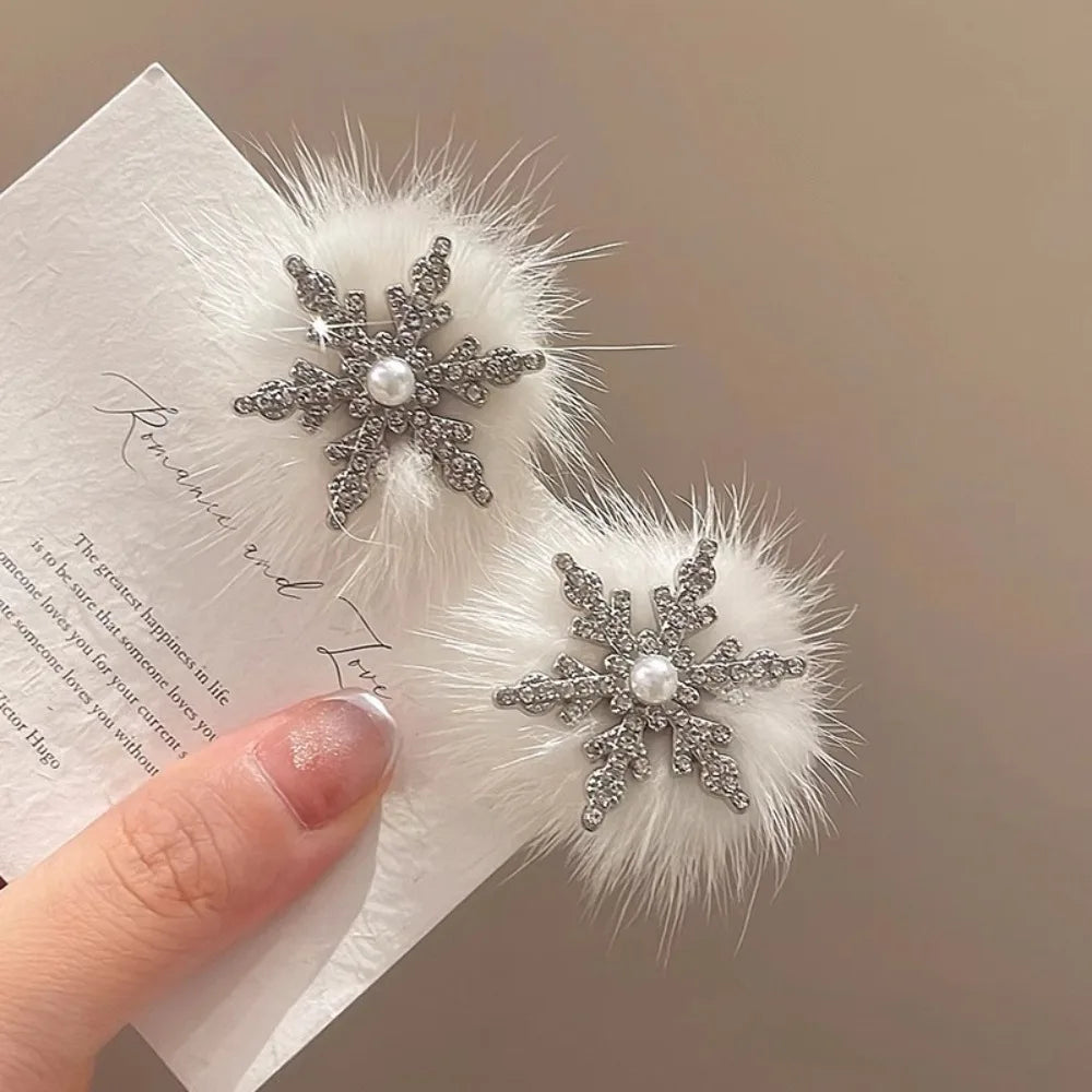 Rhinestone Snowflake Hair Clips with Pearl Bow – Set of 2