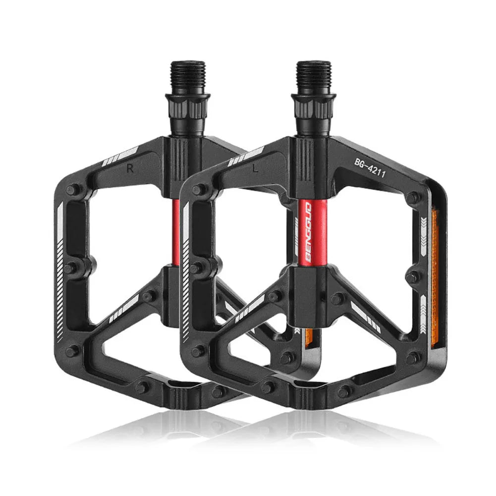 Ultralight Aluminum Bike Platform Pedals – Reflector & Anti-Slip Bicycle Platform Pedals PRIMED as show