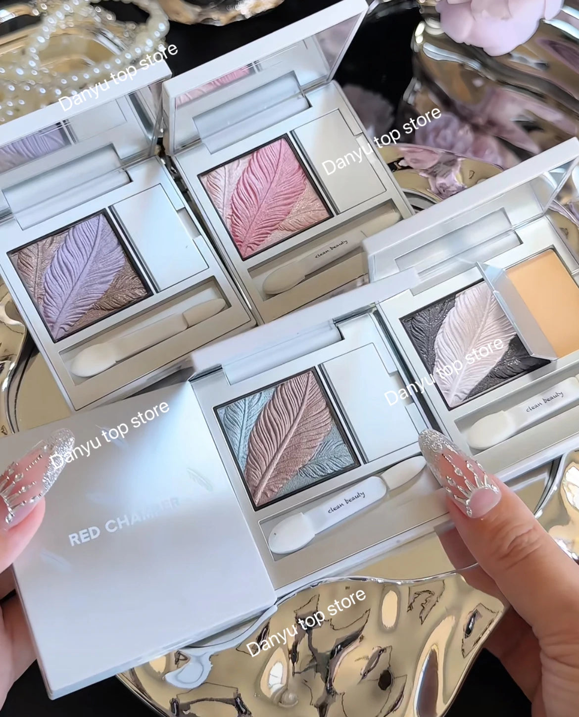 Shimmer & Matte Eyeshadow Palette – Nude Glitter Highlight + Brush
