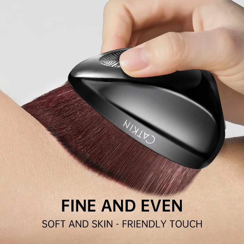 Catkin Flat Top Foundation Brush – Soft, Fluffy & Cruelty-Free