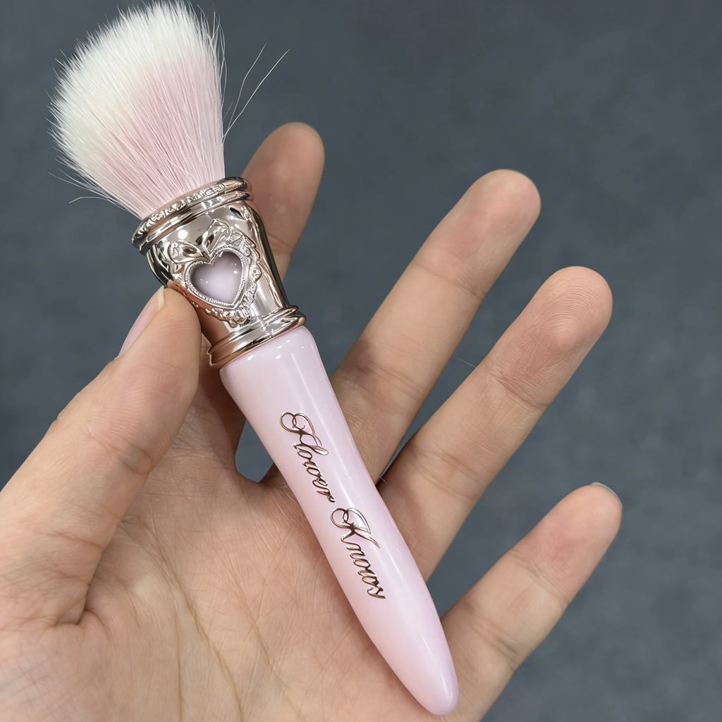 Flower Knows Bunny Garden Angled Blush Brush – Vegan