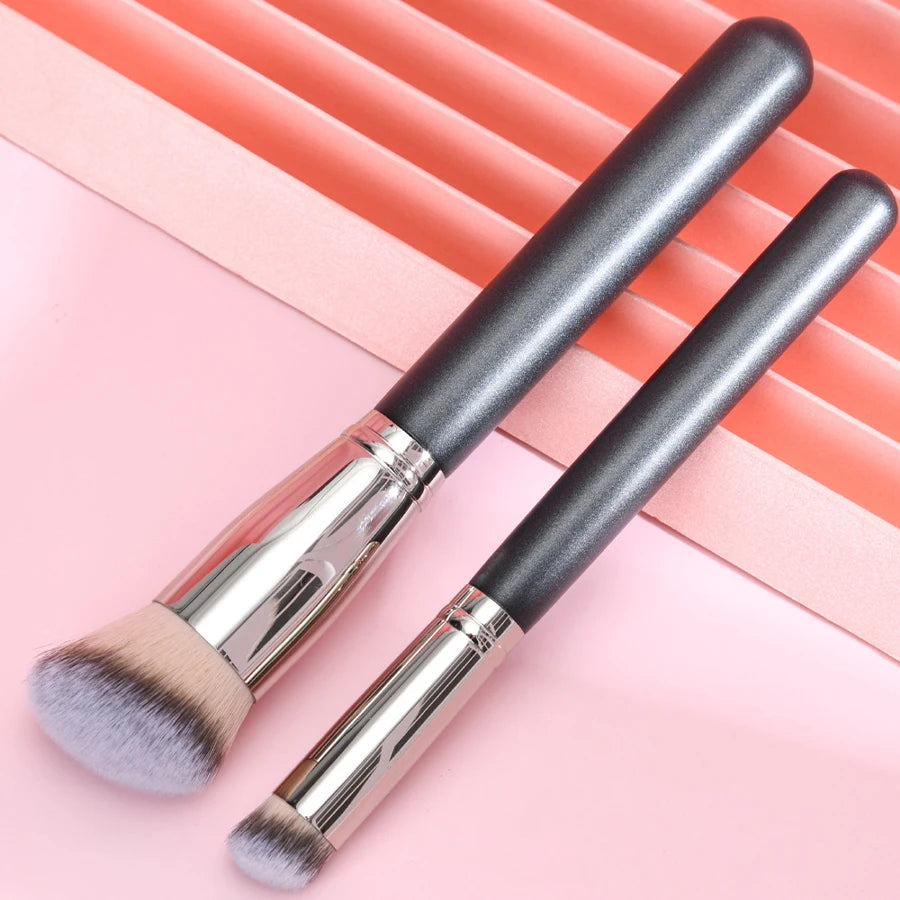 2-Piece Foundation & Concealer Makeup Brush Set – Soft Nylon
