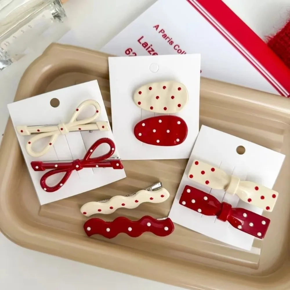 Retro Polka Dot Hair Clips – Seamless Bangs Barrettes 2-Pack