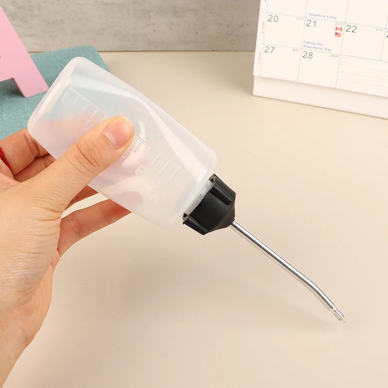 120ml Plastic Oil Applicator Bottle with Precision Spray Nozzle Oil Applicator Bottle PRIMED