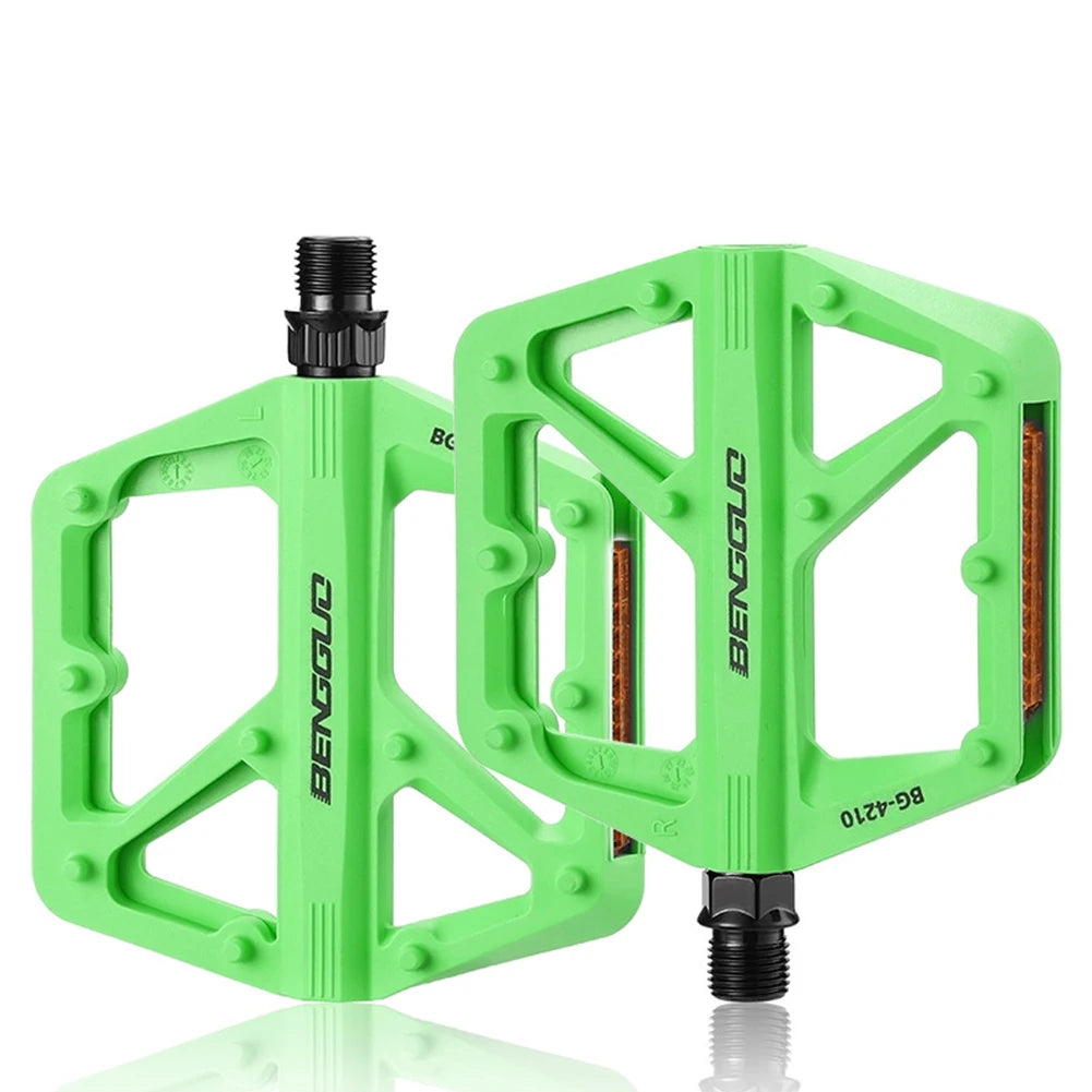 Ultralight Flat Bike Pedals | Double DU Bearing & Reflector Flat Bike Pedals PRIMED Green
