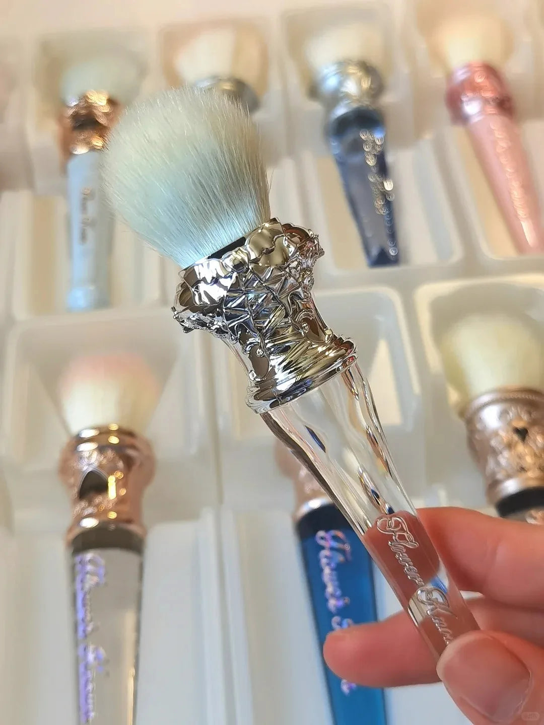 Flower Knows Moonlight Mermaid Brush – Pearlescent Makeup