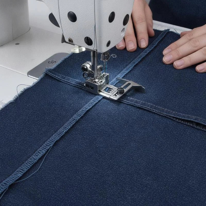 Adjustable Hem Presser Foot | 3-Needle 5-Thread Coverstitch