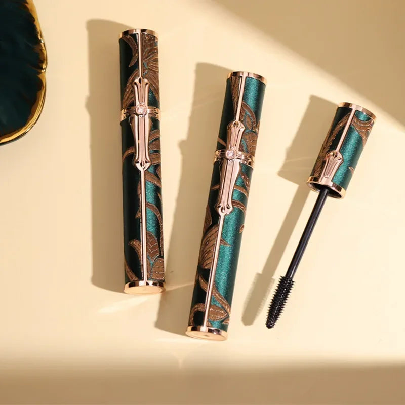 Waterproof Curling Mascara – Long-Lasting Thick Natural Fiber