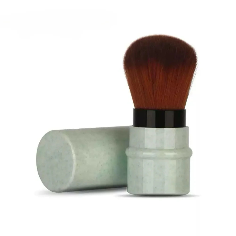 Retractable Powder & Blush Brush with Cover | Travel Makeup