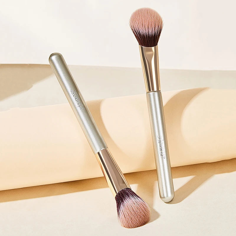Angled Blush & Contour Makeup Brush – Soft Powder Tool