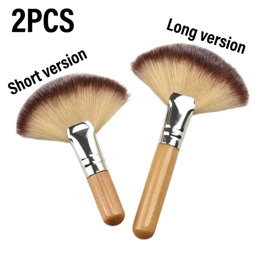 Mini Fan Makeup Brush – Soft Bristles & Wood Handle