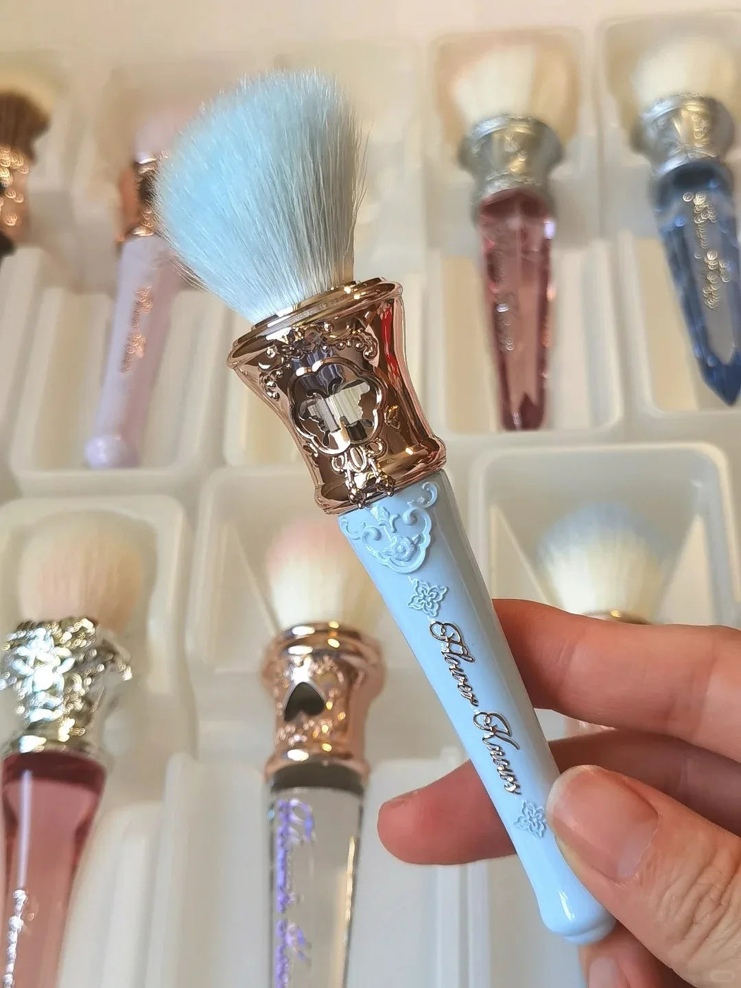 Flower Knows Moonlight Mermaid Brush – Pearlescent Makeup