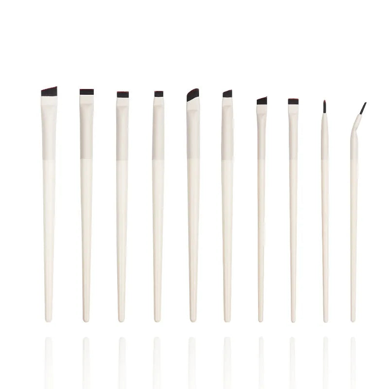 Super-Slim Flat Eyeliner & Eyebrow Brush – Precision Detail Makeup Brush PRIMED