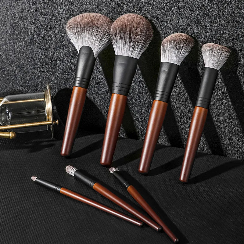 Luxury Makeup Brush Kit – Animal Hair Face & Eye Brushes