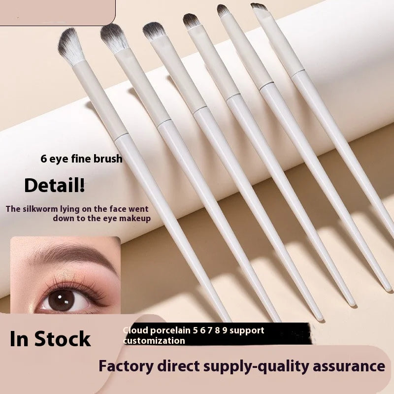 Eyeshadow Makeup Brush – Blush, Brow, Powder & Contour