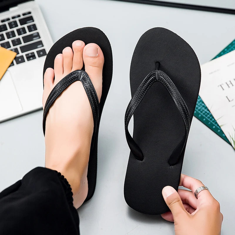 LETCOMFIT Men's Flip Flops – Lightweight Non-Slip Beach Sandals Men's Flip Flops PRIMED