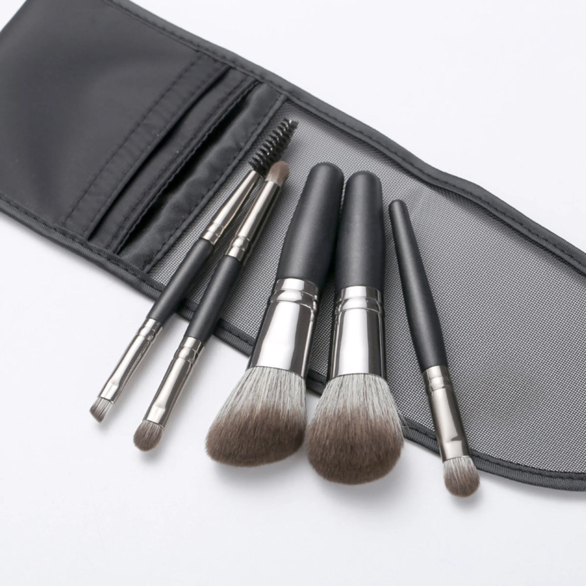 5-Piece Makeup Brush Set with Travel Bag | Powder & Eye