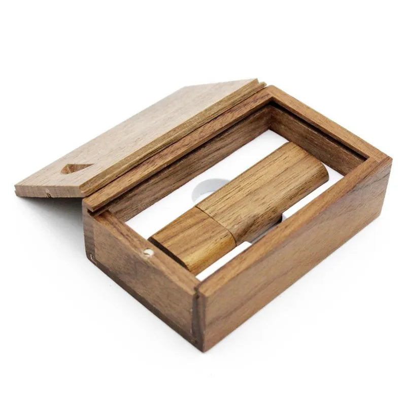 Wooden USB Flash Drive 8–64GB | Bamboo Maple Memory Stick