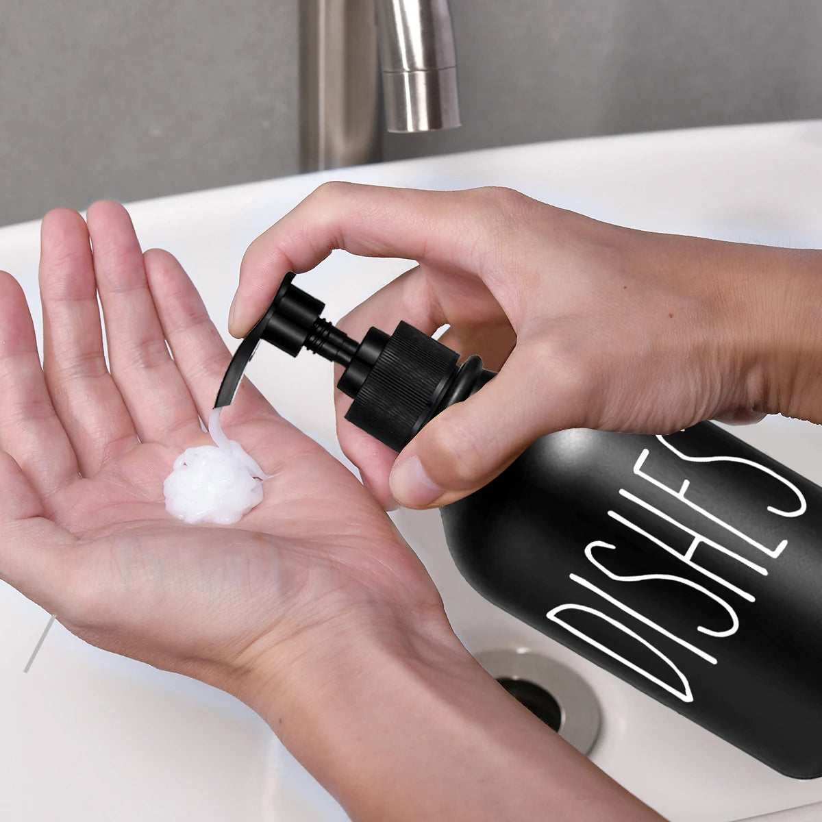 Farmhouse Refillable Kitchen Soap Dispenser – Black & White Soap Dispenser PRIMED
