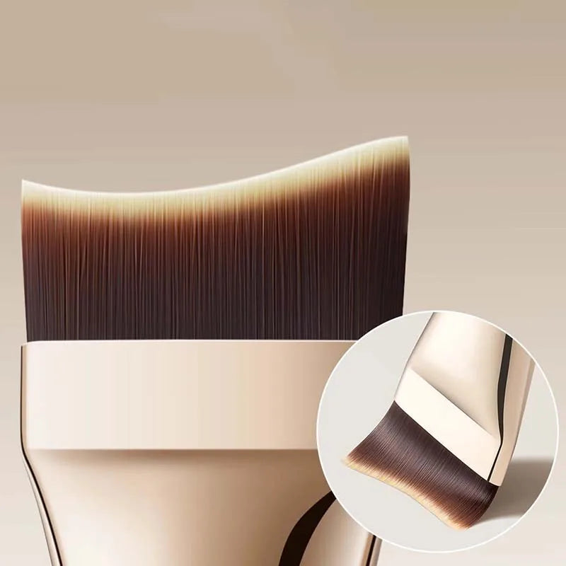 Arc-Shaped Ultra-Thin Foundation Brush – Traceless Finish