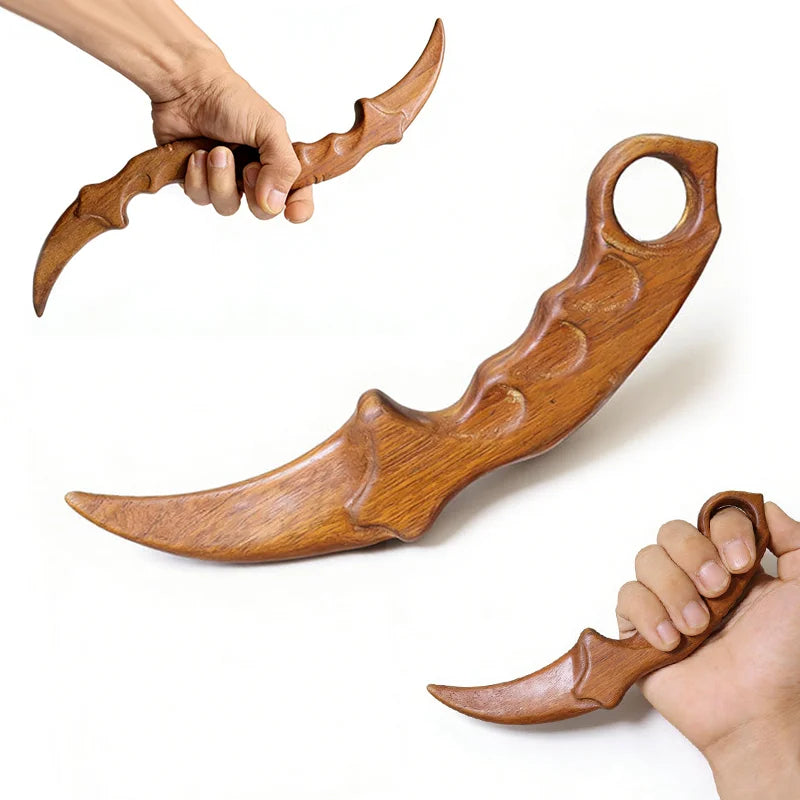 Golden Sandalwood Claw Knife Hand-Carved Wooden Toy Ornament