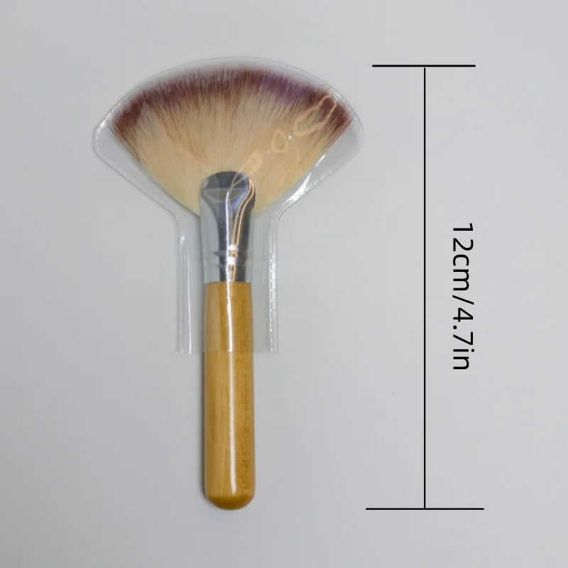 Mini Fan Makeup Brush – Soft Bristles & Wood Handle