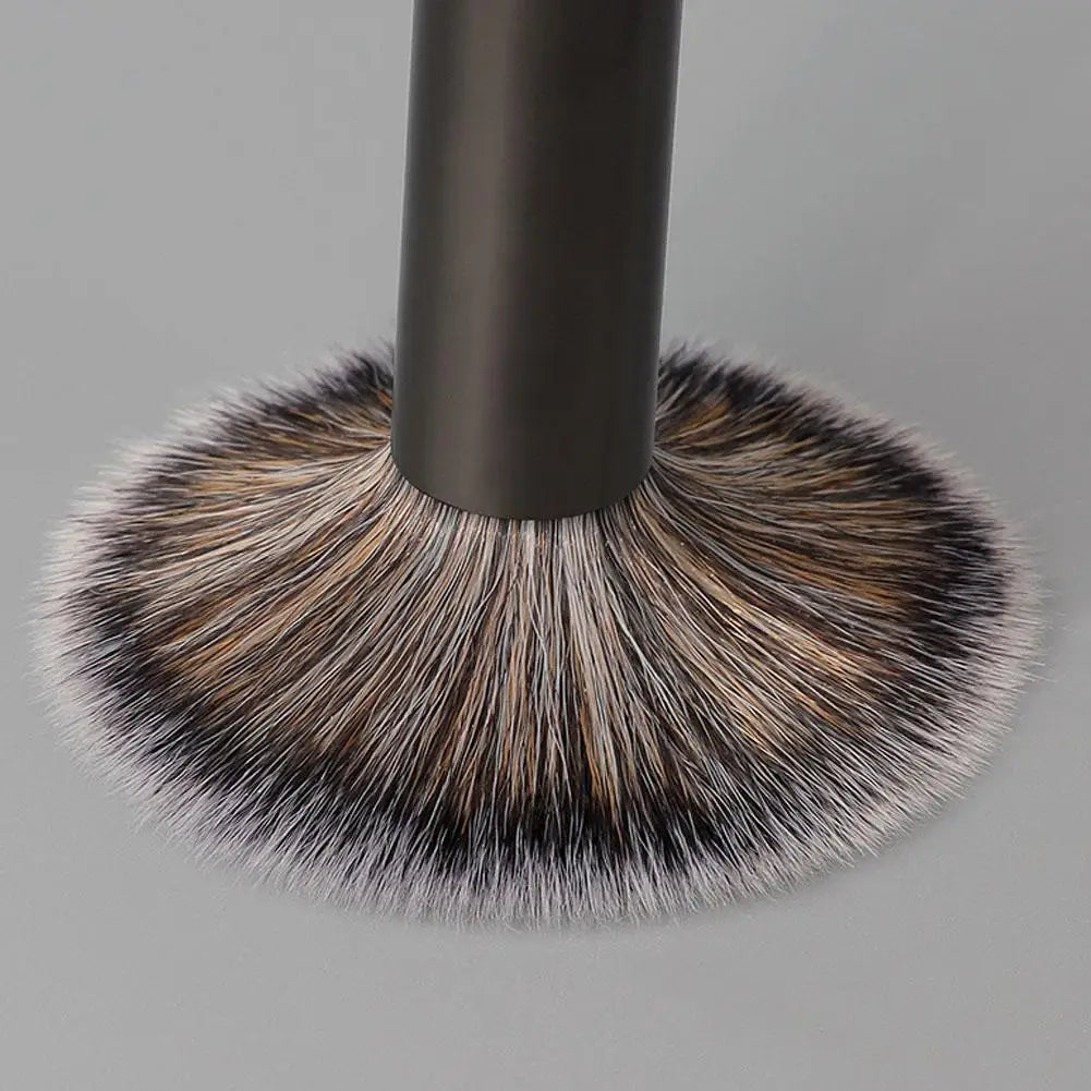 2-in-1 U-Shape Nose Contour & Blush Makeup Brush