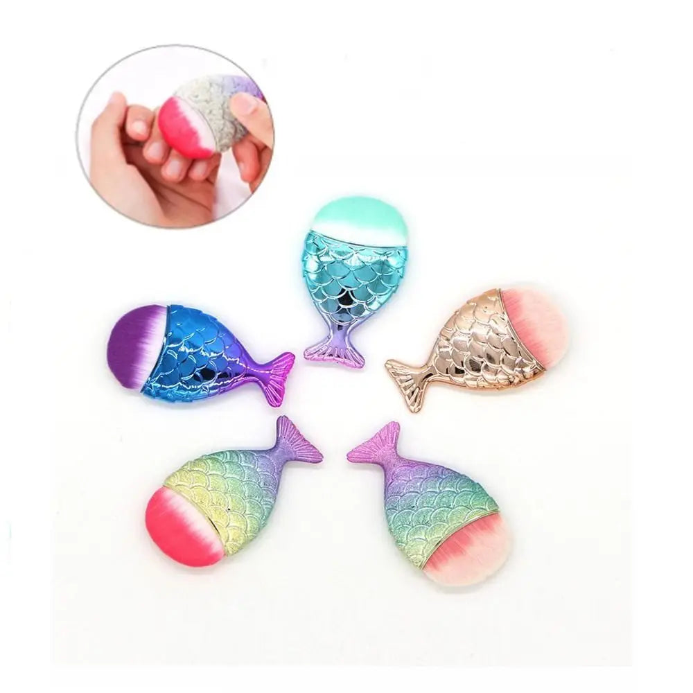 Mermaid Fish Tail Blush Brush – Soft Powder Makeup Brush