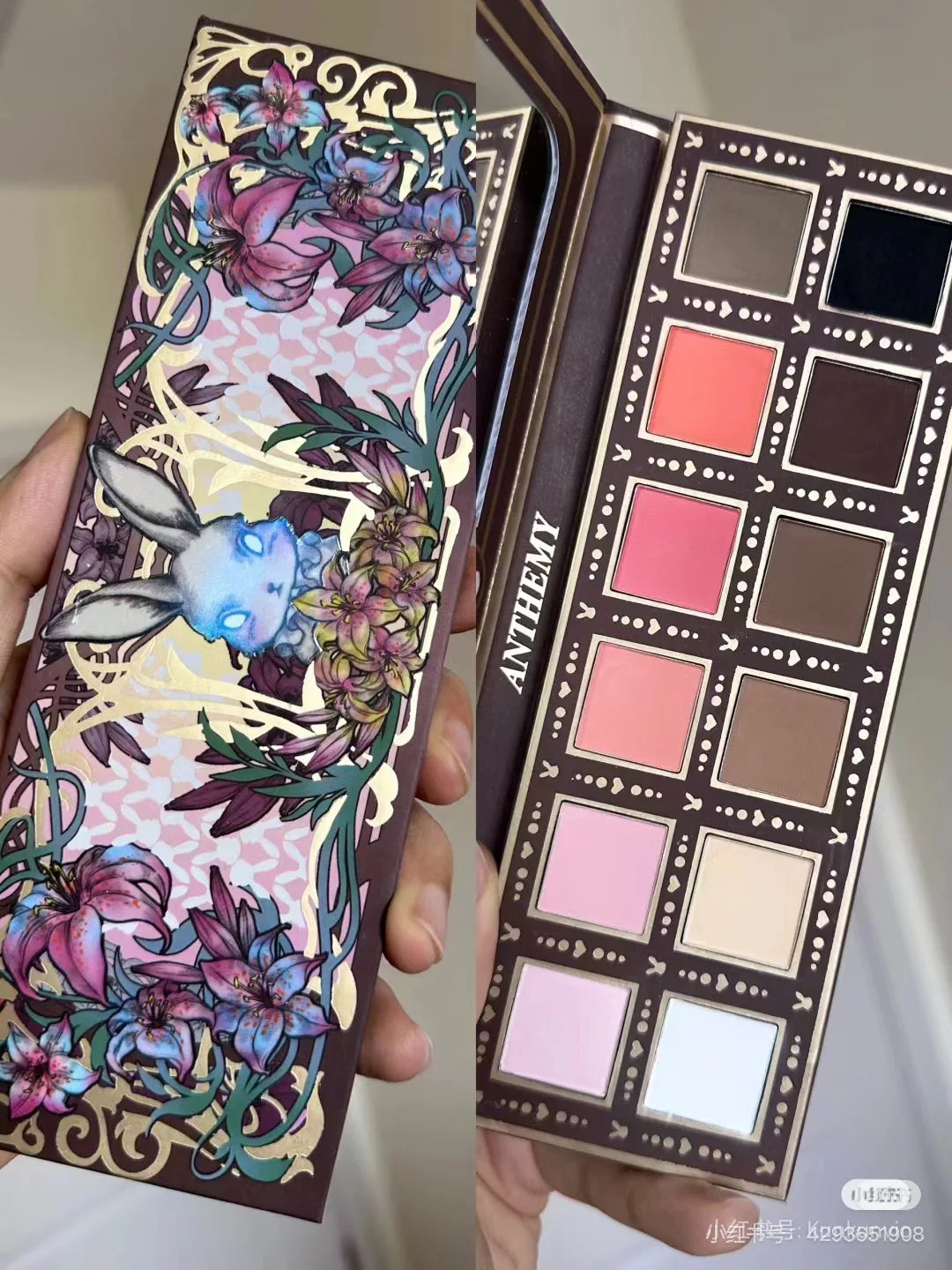 10 Color Eyeshadow Palette – Matte, Shimmer & Metallic