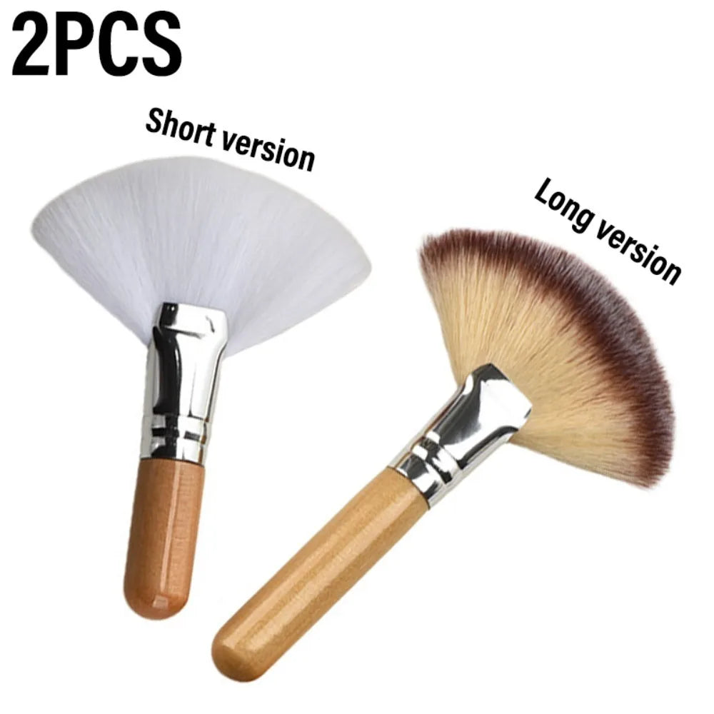 Mini Fan Makeup Brush – Soft Bristles & Wood Handle
