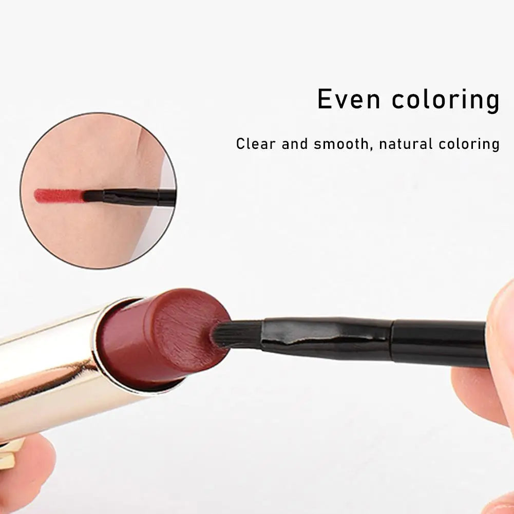 Portable Lip Brush with Cover – Lipstick Blending Tool