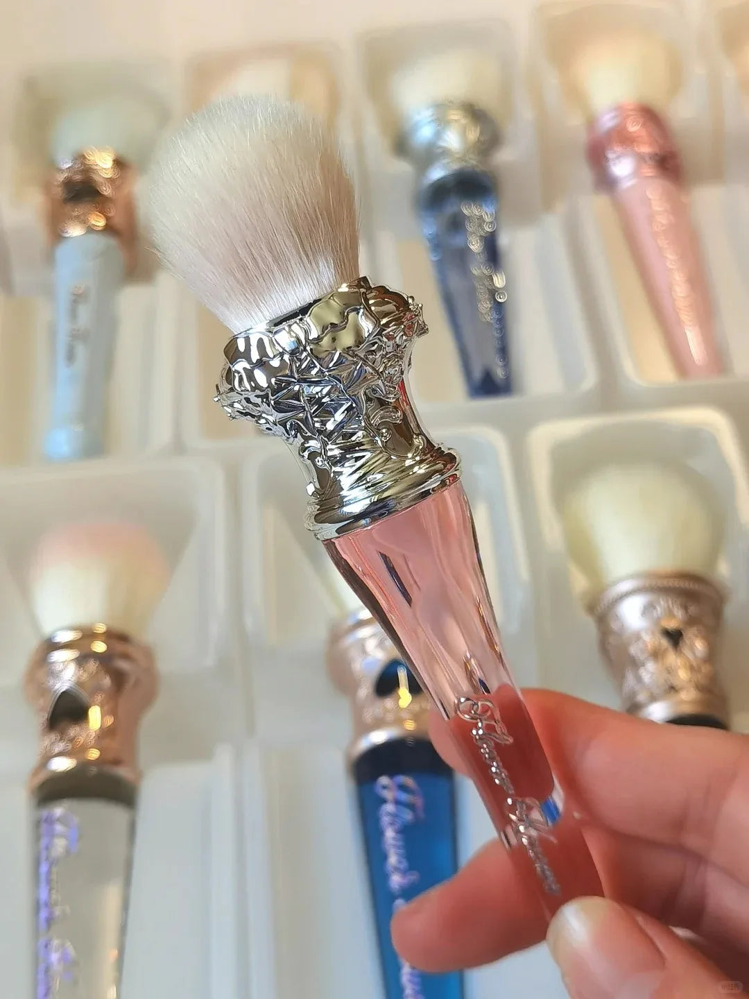 Flower Knows Moonlight Mermaid Brush – Pearlescent Makeup
