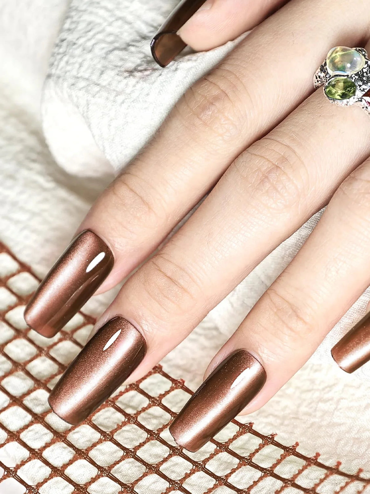 Dark Brown Cat Eye Gel Nail Polish 10ml – Magnetic Glitter