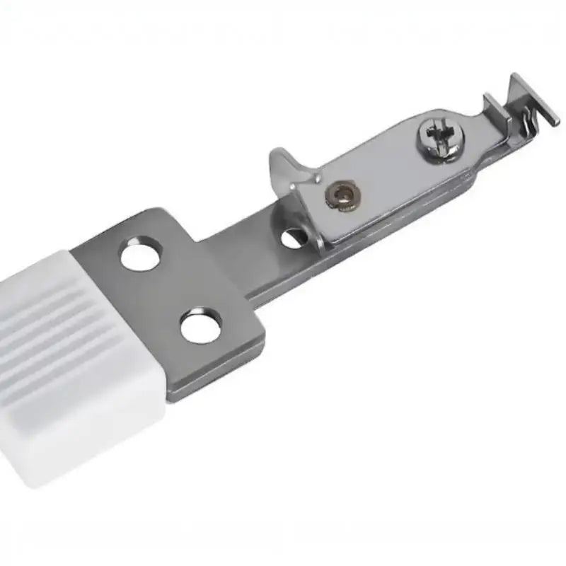 Metal Sewing Machine Needle Threader – Easy & Versatile
