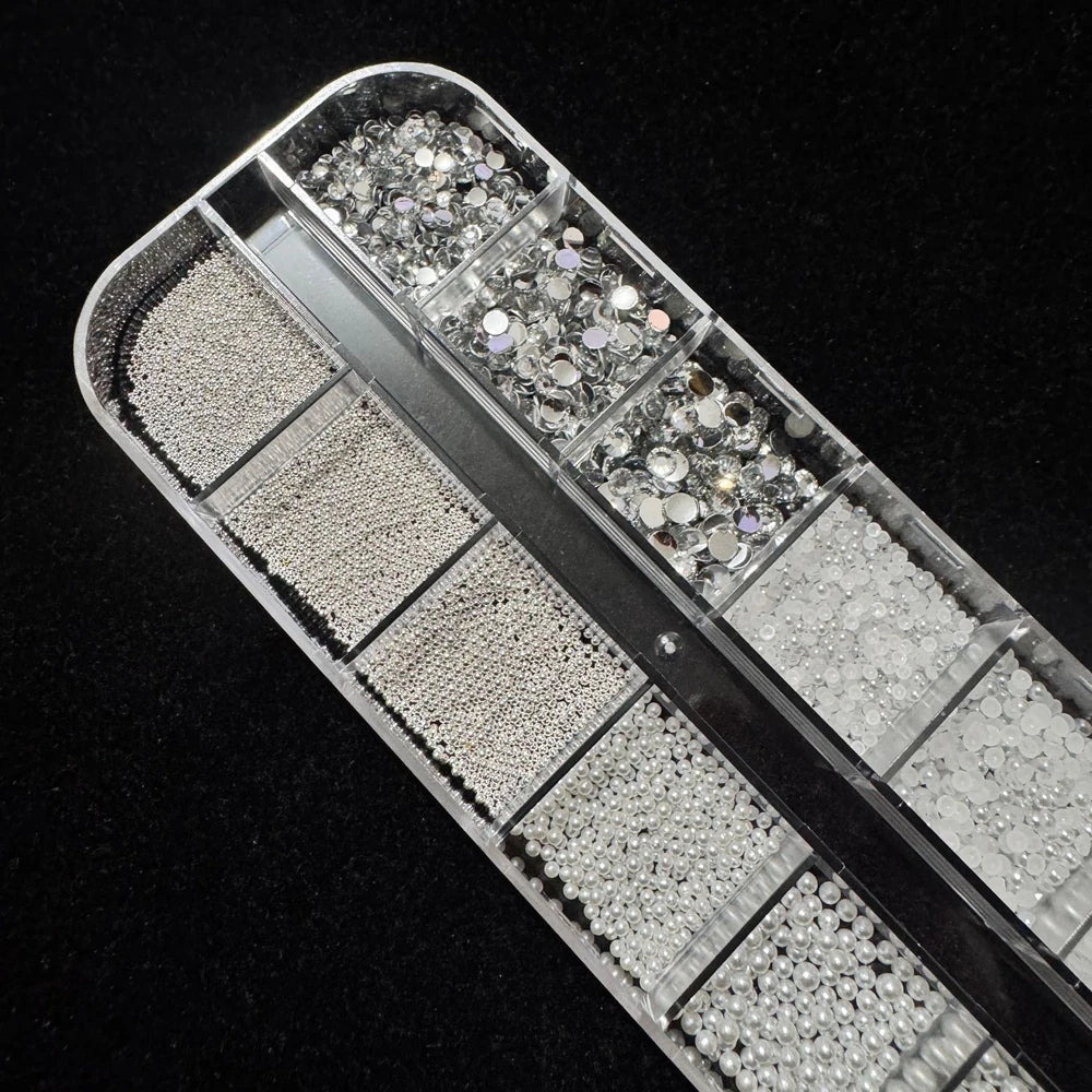 12-Grid 3D Nail Rhinestones – Iridescent Flower & Heart Gems Nail Art Rhinestones PRIMED