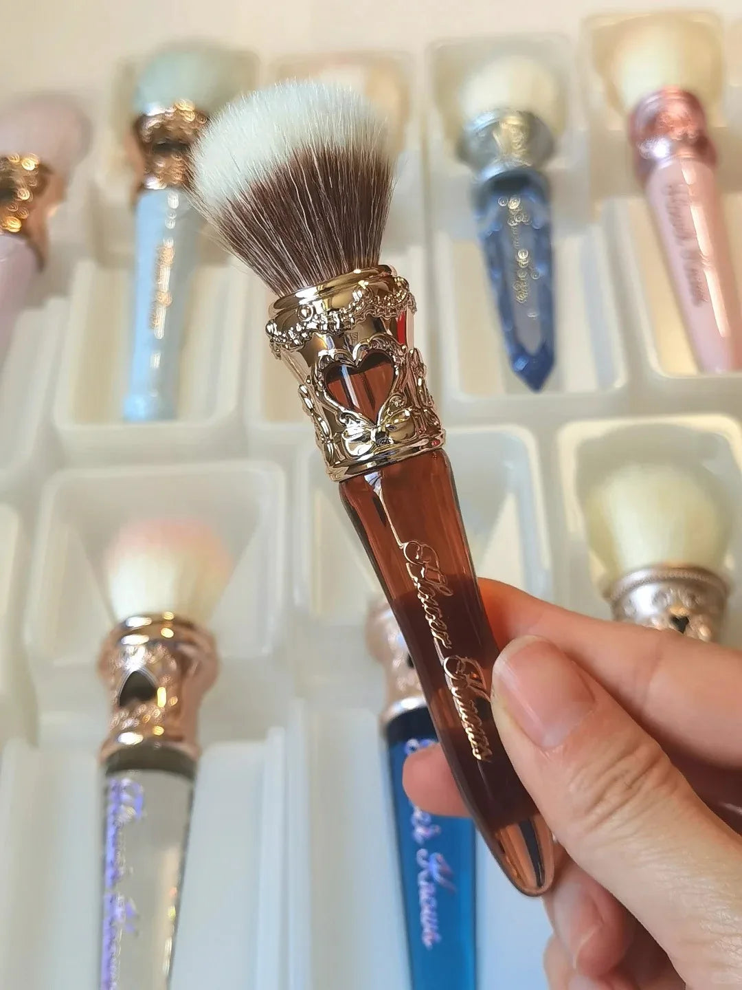 Flower Knows Moonlight Mermaid Brush – Pearlescent Makeup