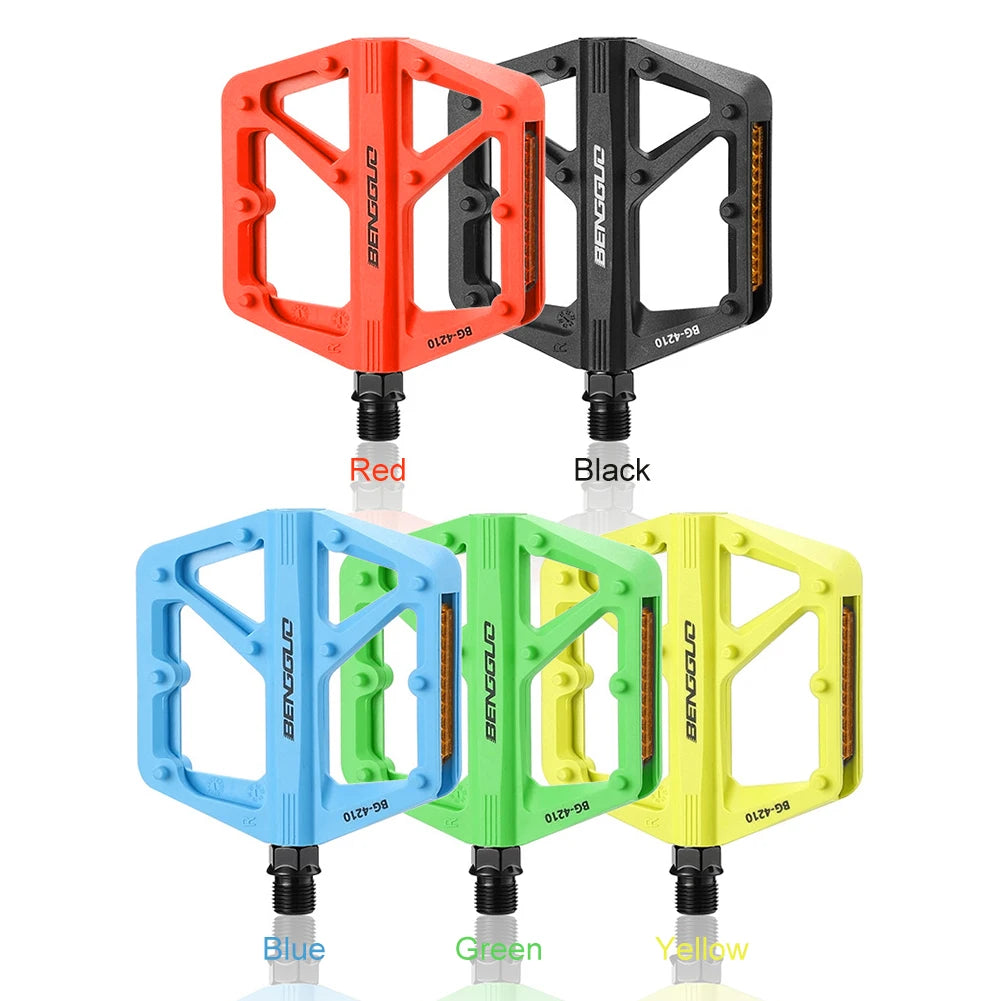 Nylon Bike Platform Pedals – Double DU Bearing & Reflector Bicycle Platform Pedals PRIMED