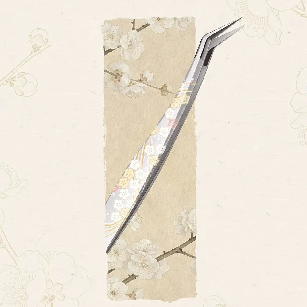 Curved Stainless Steel Eyelash Tweezer – Anti-Static Precision Eyelash Tweezer PRIMED Plum blossom