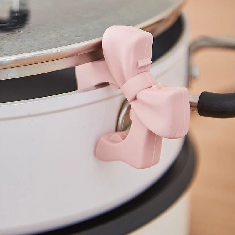 Silicone Bow Spoon Rest & Pot Clip – Utensil Holder Silicone Spoon Rest PRIMED